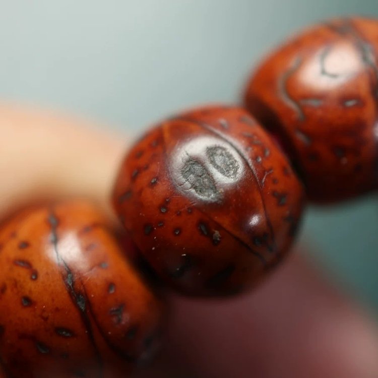 Old Tibetan Bodhi Seed Wrist Mala